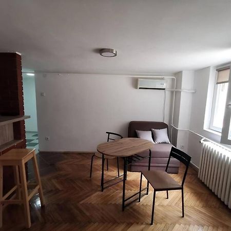 Nov Apartman U Mirnoj Ulici U Centru Beograda Extérieur photo