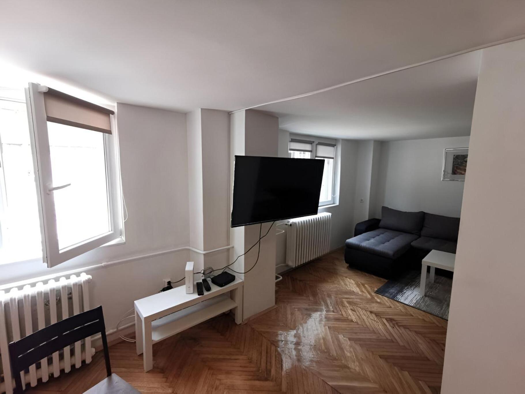 Nov Apartman U Mirnoj Ulici U Centru Beograda Extérieur photo